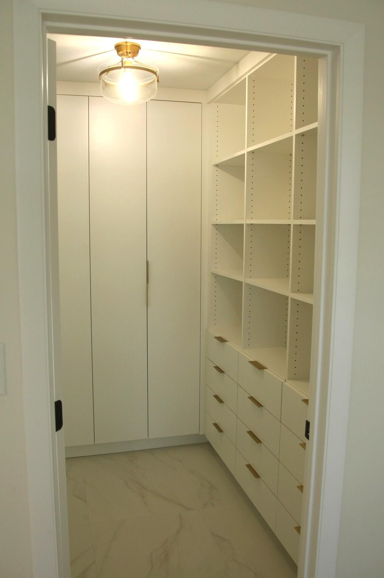 ESSEX TOWER CONDO - Residential Lease