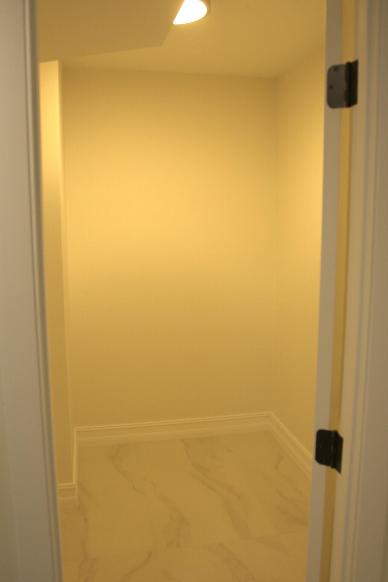 ESSEX TOWER CONDO - Residential Lease
