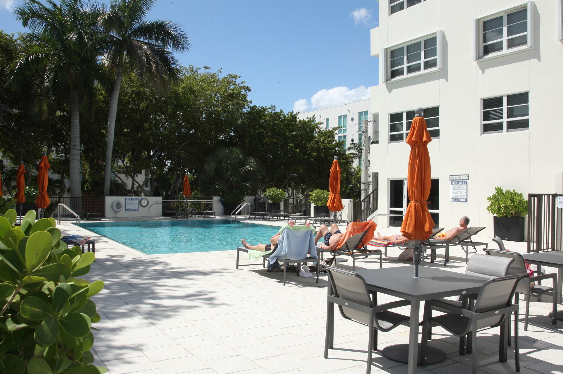 ESSEX TOWER CONDO - Residential Lease