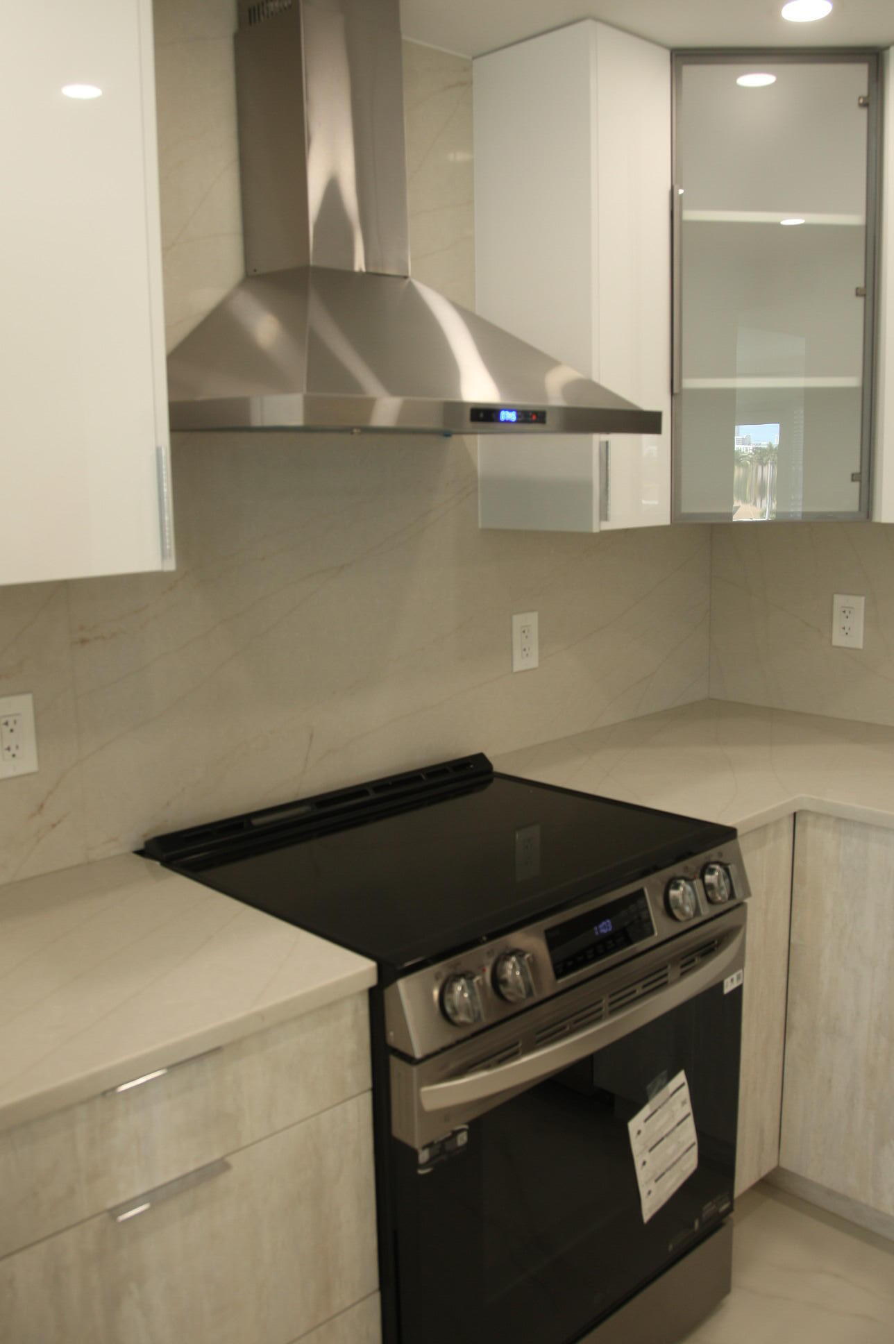 ESSEX TOWER CONDO - Residential Lease