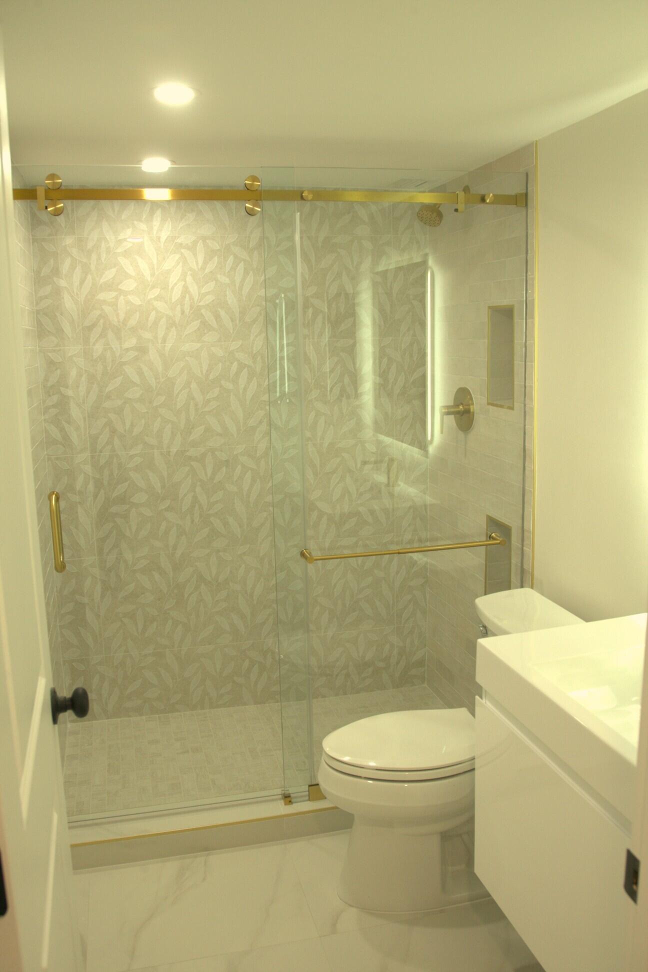 ESSEX TOWER CONDO - Residential Lease
