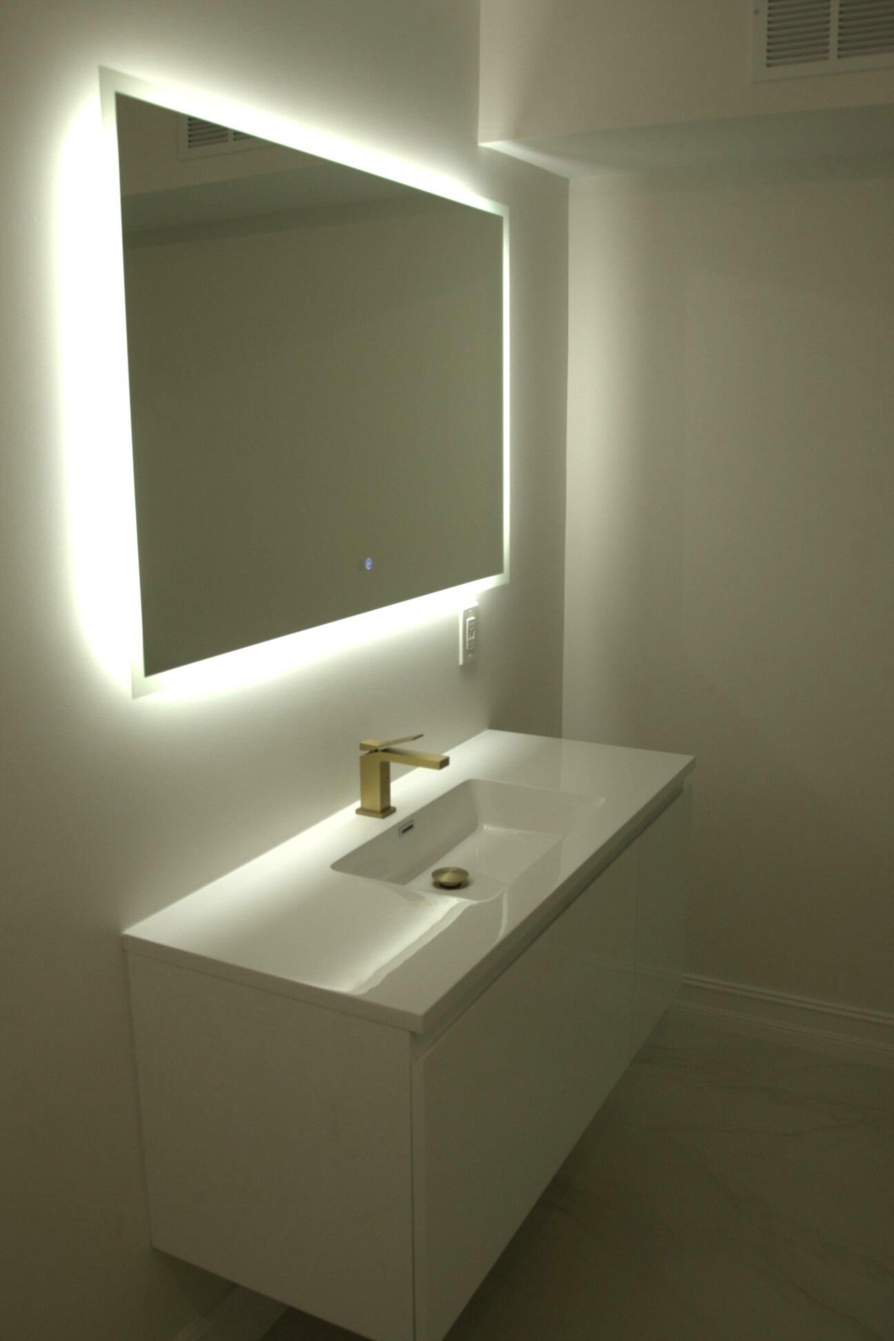 ESSEX TOWER CONDO - Residential Lease