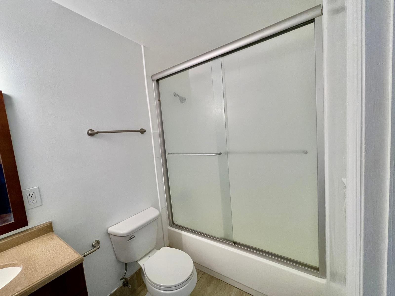 RESUB OF HIGHLAND ESTATES - Residential Lease