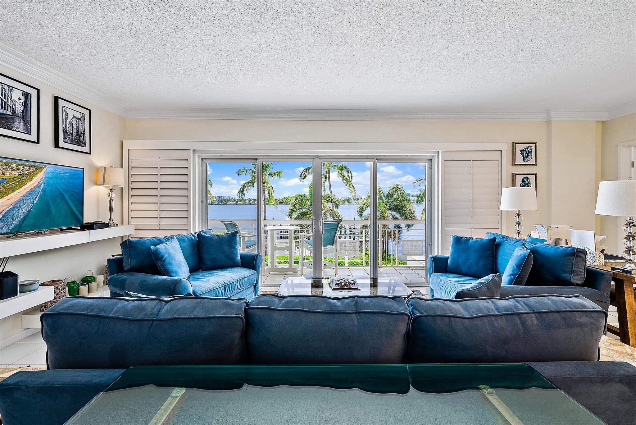 LAKE TOWERS CONDO - Residential Lease