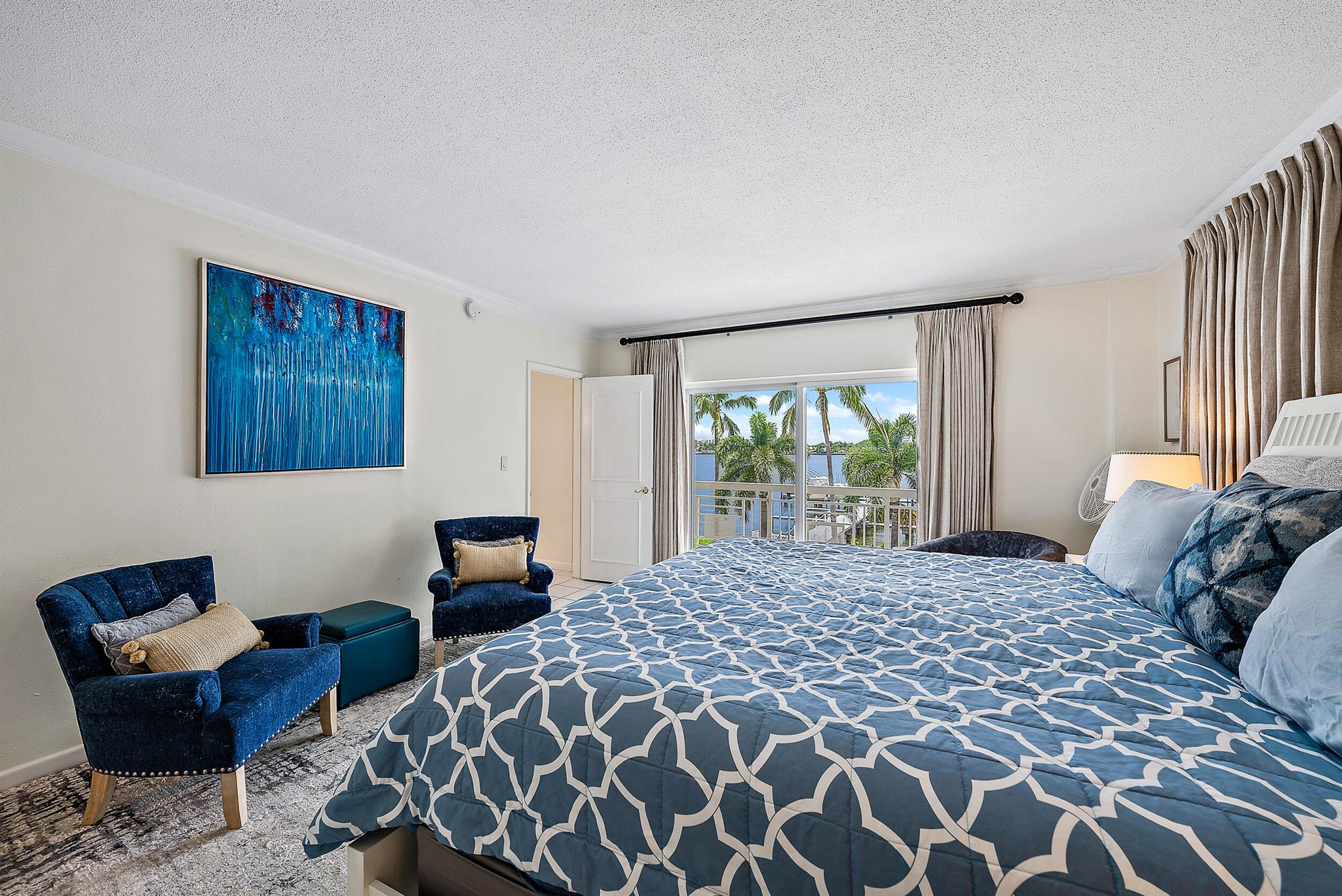 LAKE TOWERS CONDO - Residential Lease