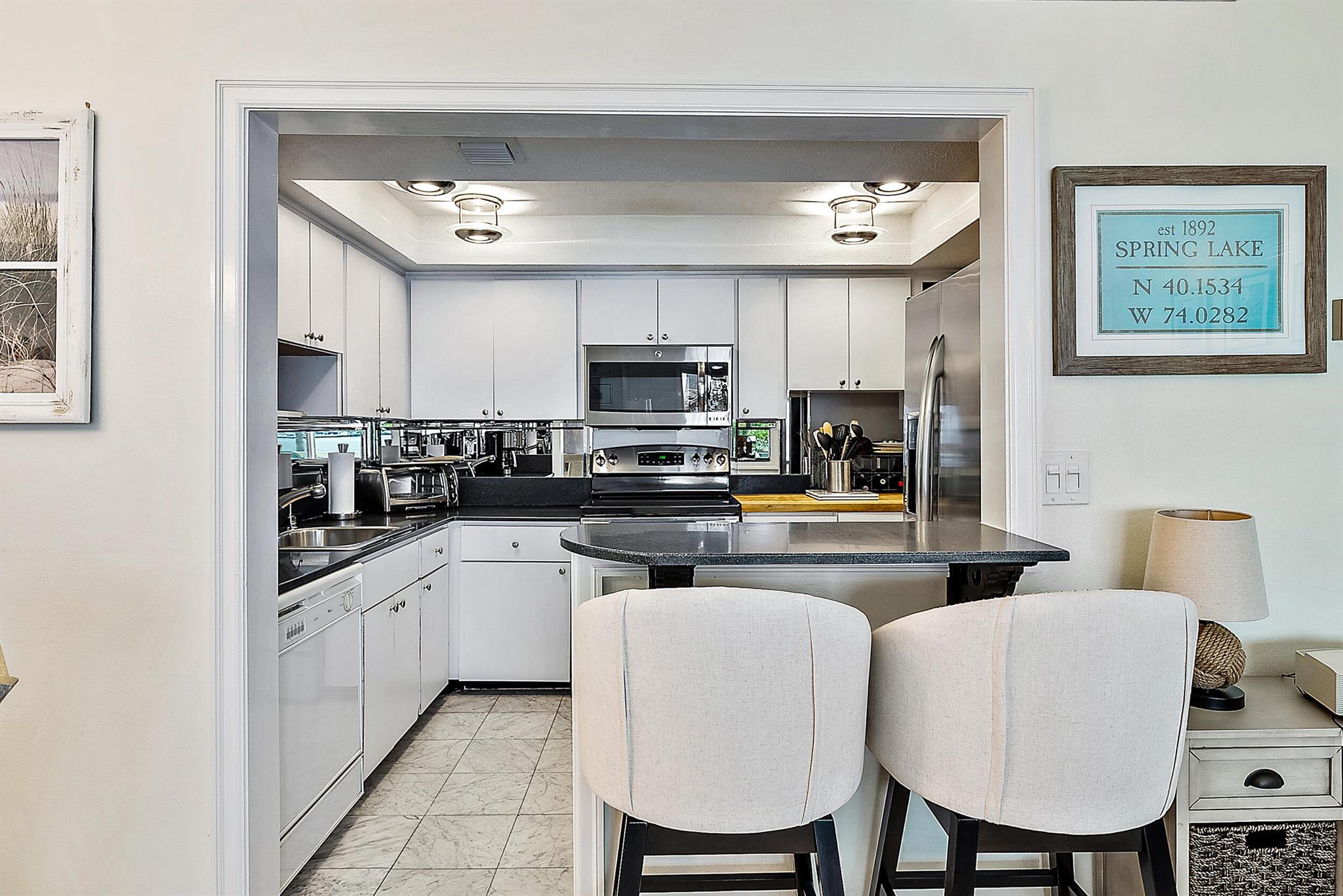 LAKE TOWERS CONDO - Residential Lease