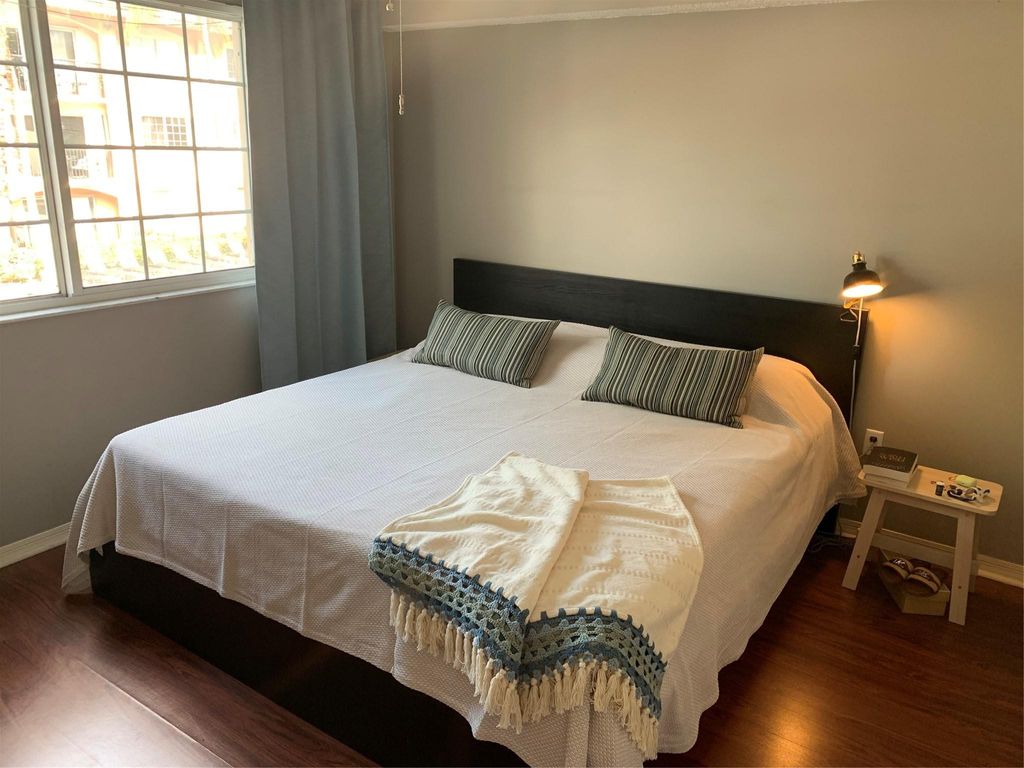 Photo of 2005 SE 10th Avenue #406, Fort Lauderdale, FL 33316 (MLS # B26034958)