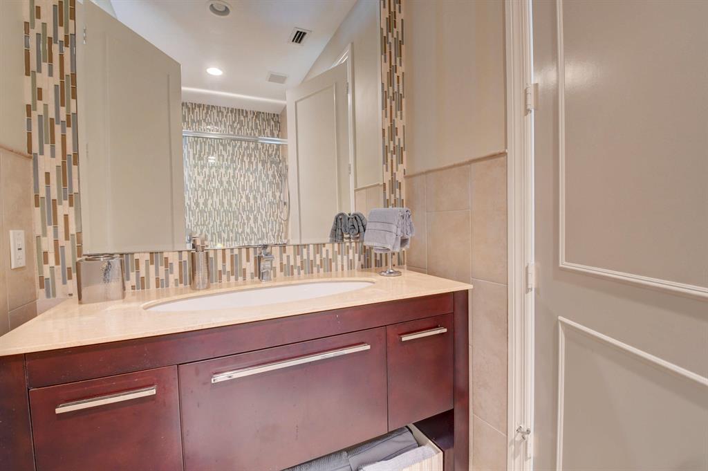 ST ANDREWS COUNTRY CLUB - Residential