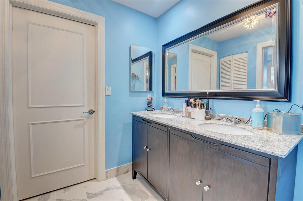 ST ANDREWS COUNTRY CLUB - Residential