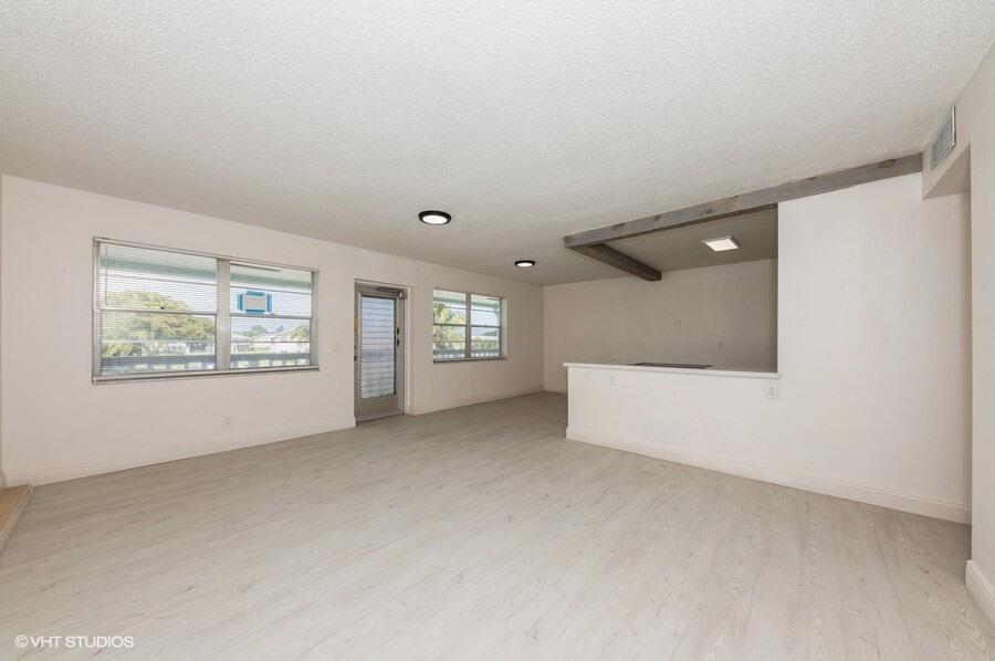 118 Somerset F