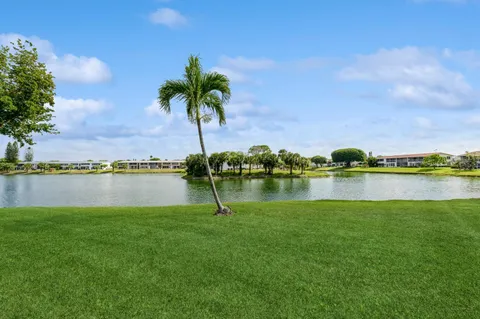 118 Somerset F, West Palm Beach, FL MLS: R11087846