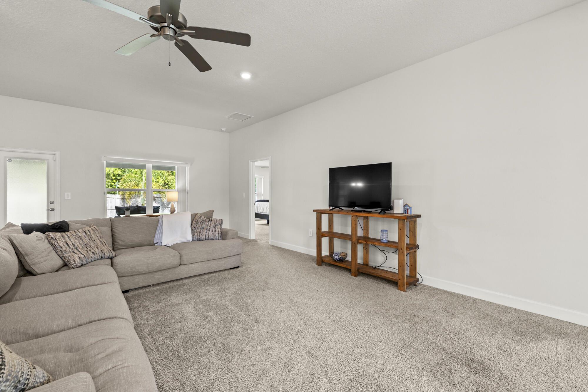 PORT ST LUCIE SECTION 18 - Residential