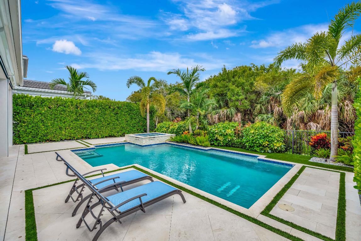 ARTISTRY - Residential