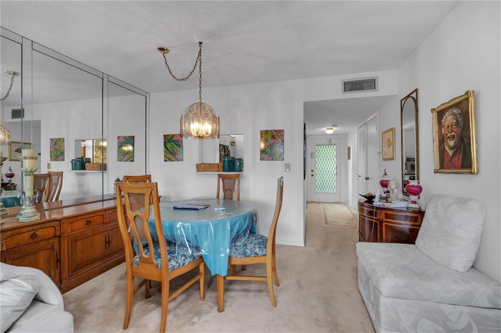 SUNRISE LAKES - Residential