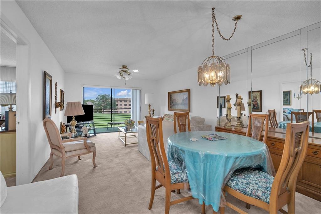 SUNRISE LAKES - Residential