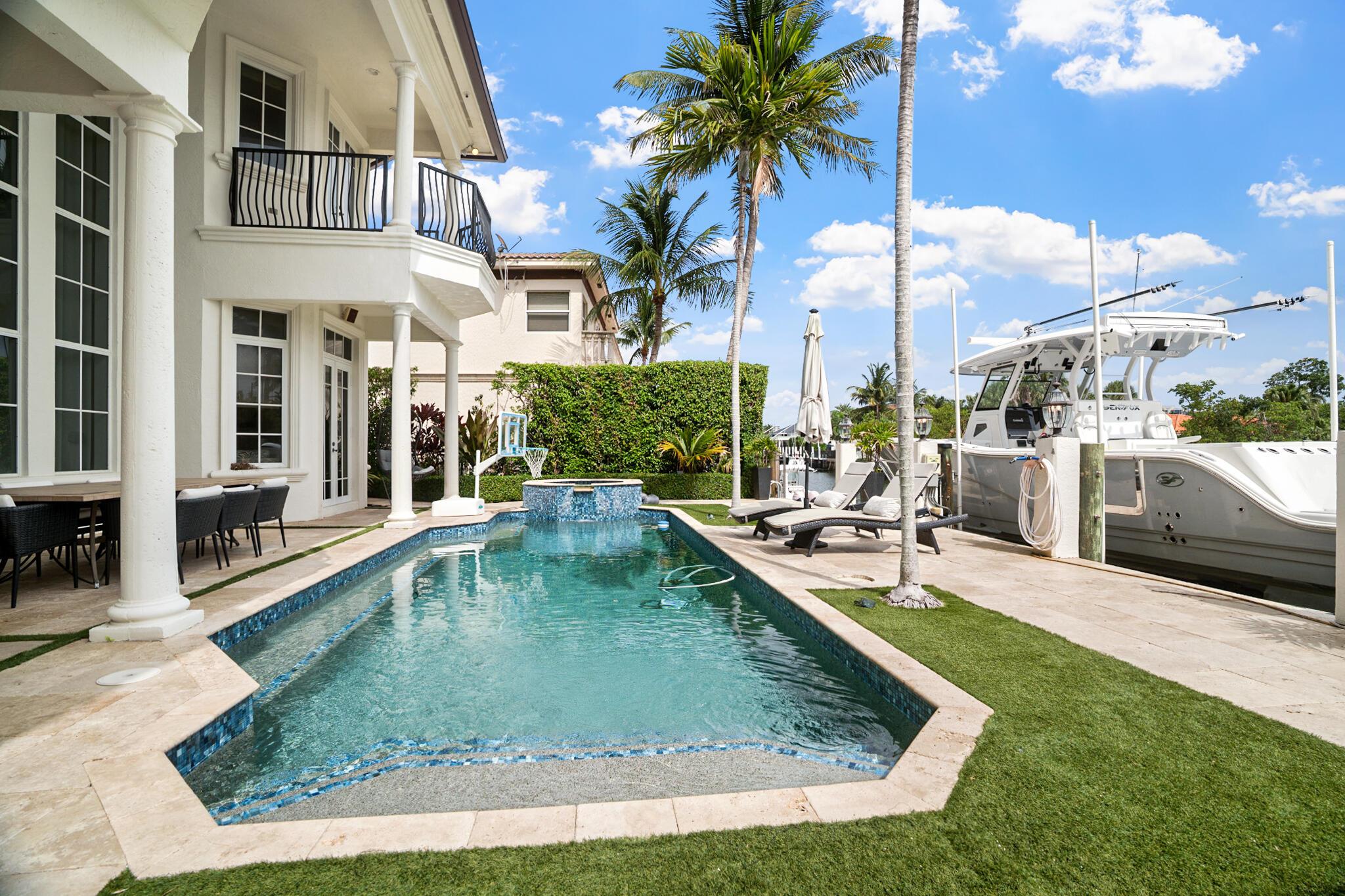 CARIBBEAN KEYS - Residential