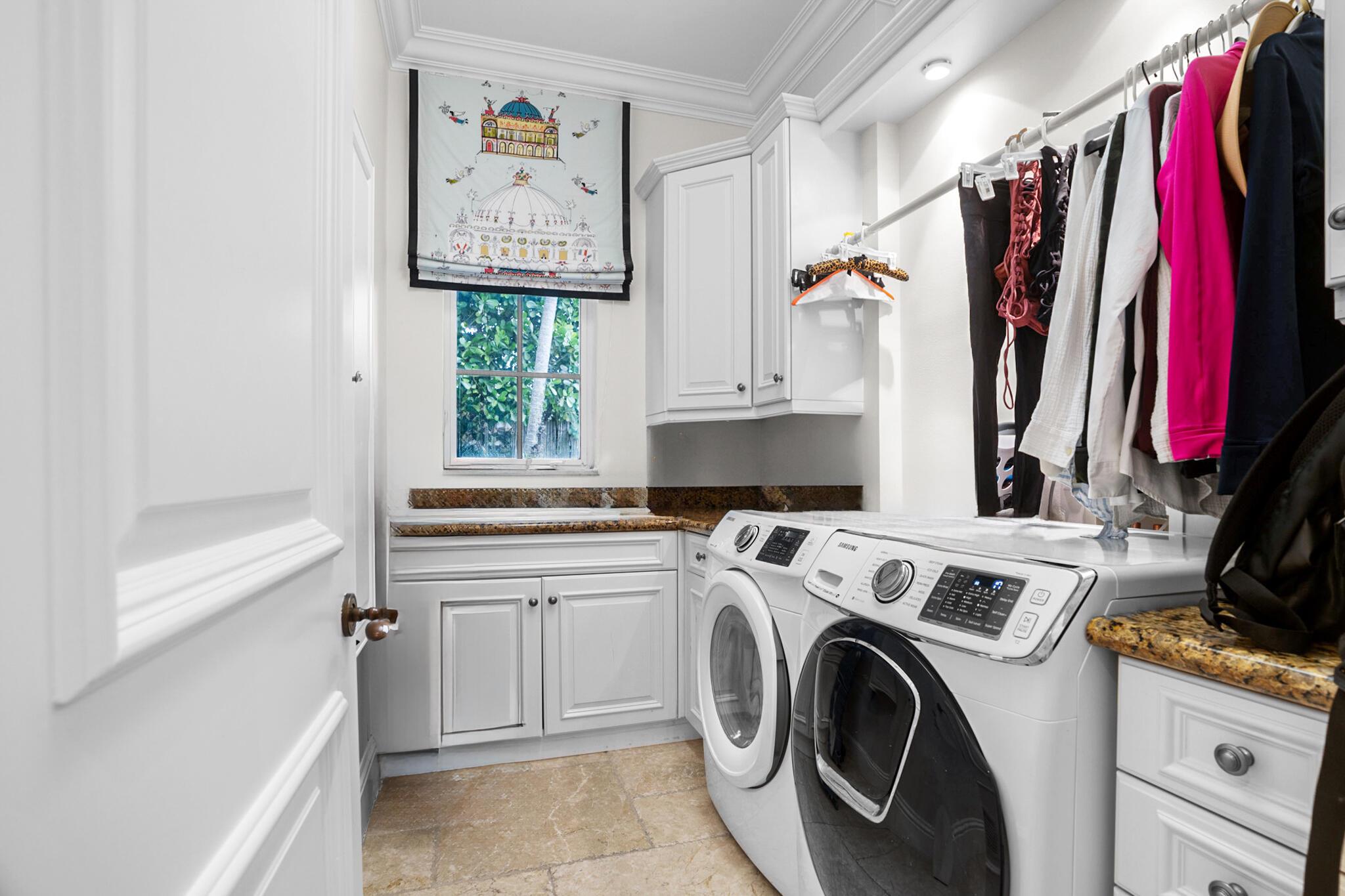 CARIBBEAN KEYS - Residential