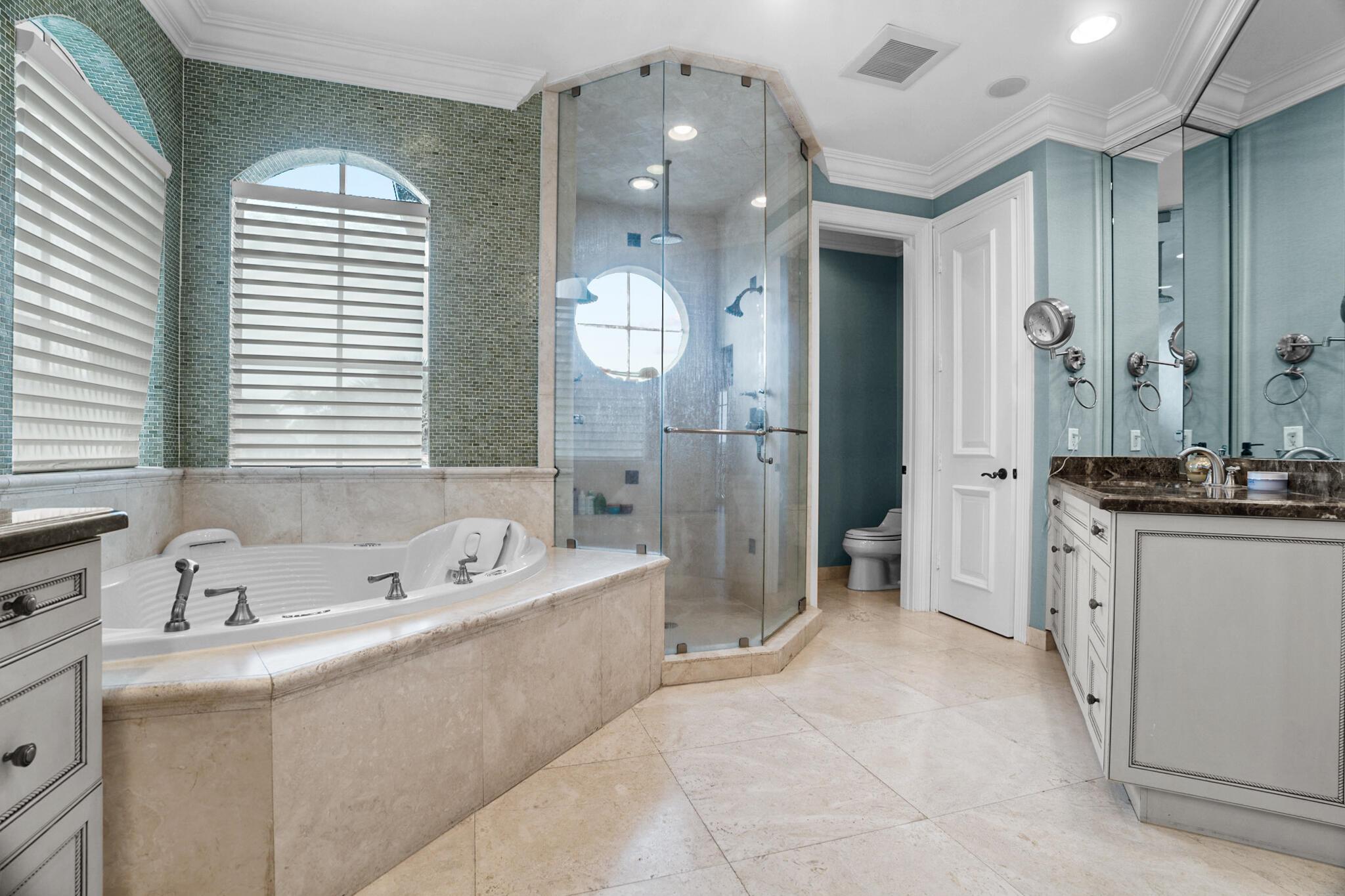 CARIBBEAN KEYS - Residential