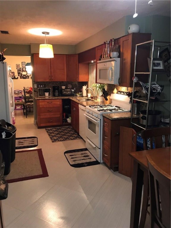 Sunrise Golf Village Sec - Residential