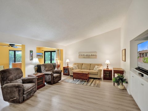 Tiny photo for 2085 SW 15th Place, Deerfield Beach, FL 33442 (MLS # B26083434)