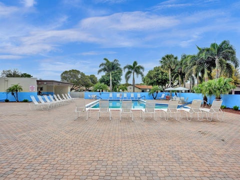 Tiny photo for 2085 SW 15th Place, Deerfield Beach, FL 33442 (MLS # B26083434)