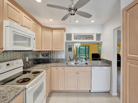 Tiny photo for 2085 SW 15th Place, Deerfield Beach, FL 33442 (MLS # B26083434)