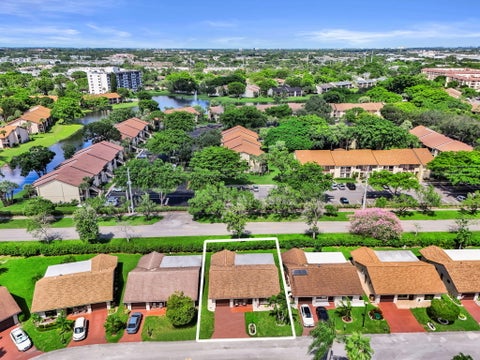 Tiny photo for 2085 SW 15th Place, Deerfield Beach, FL 33442 (MLS # B26083434)