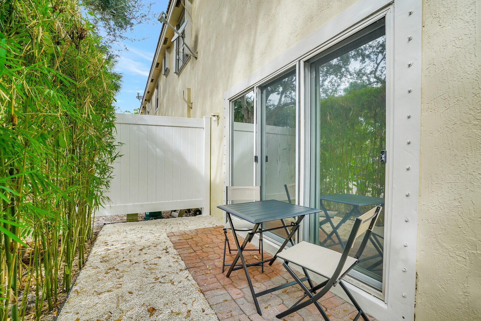 GEORGIAN COURTS - Residential