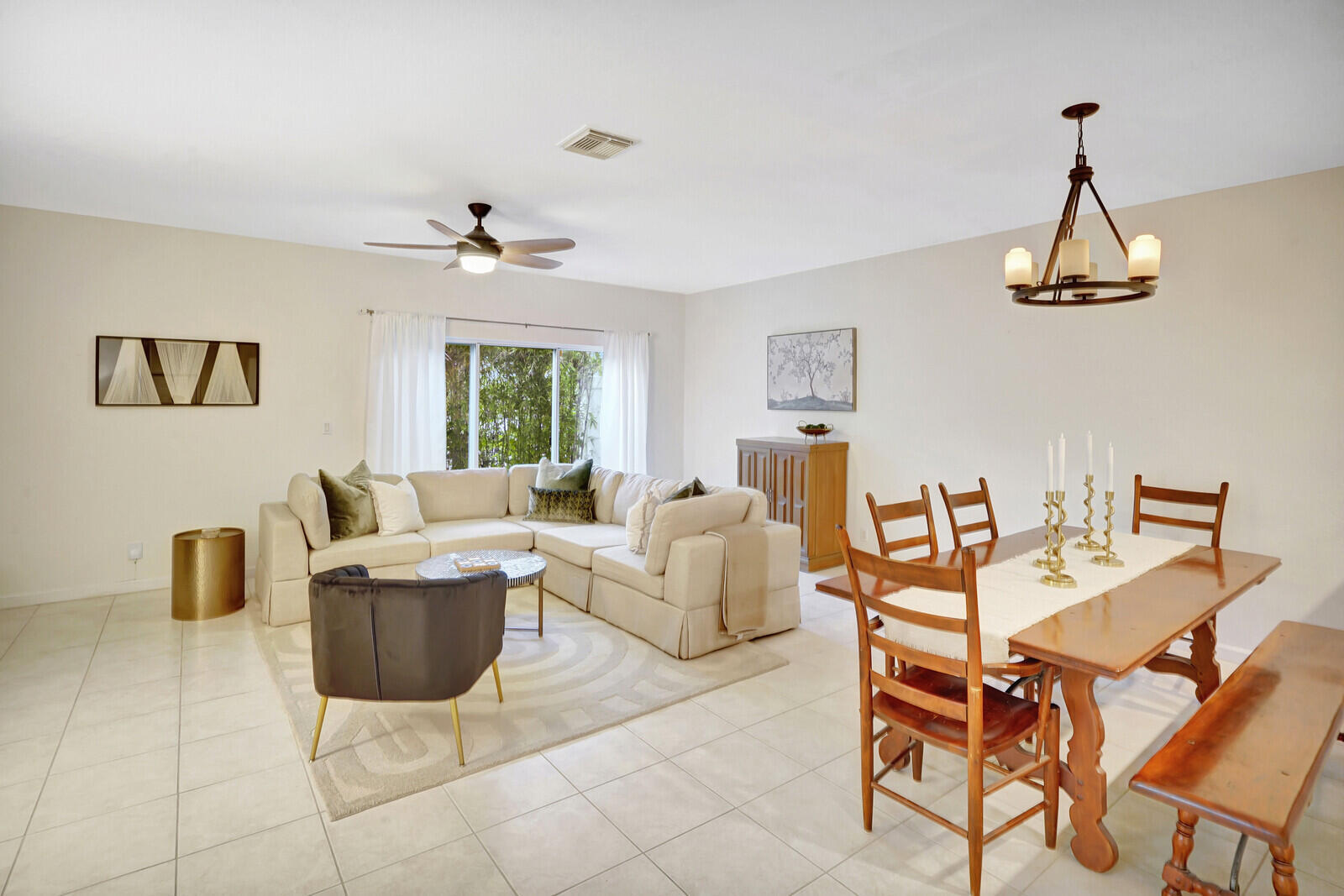 13428 Georgian Court