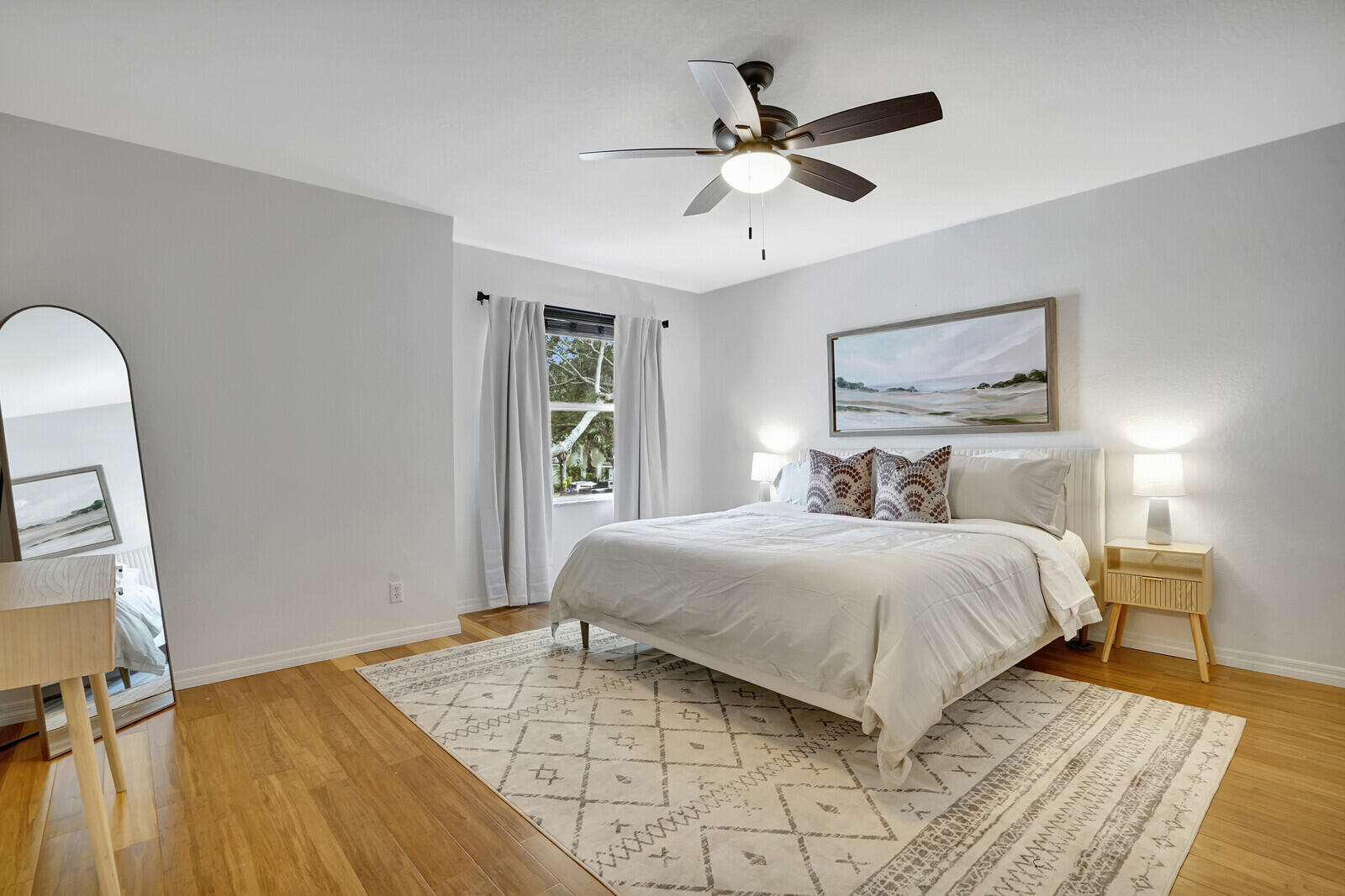 GEORGIAN COURTS - Residential