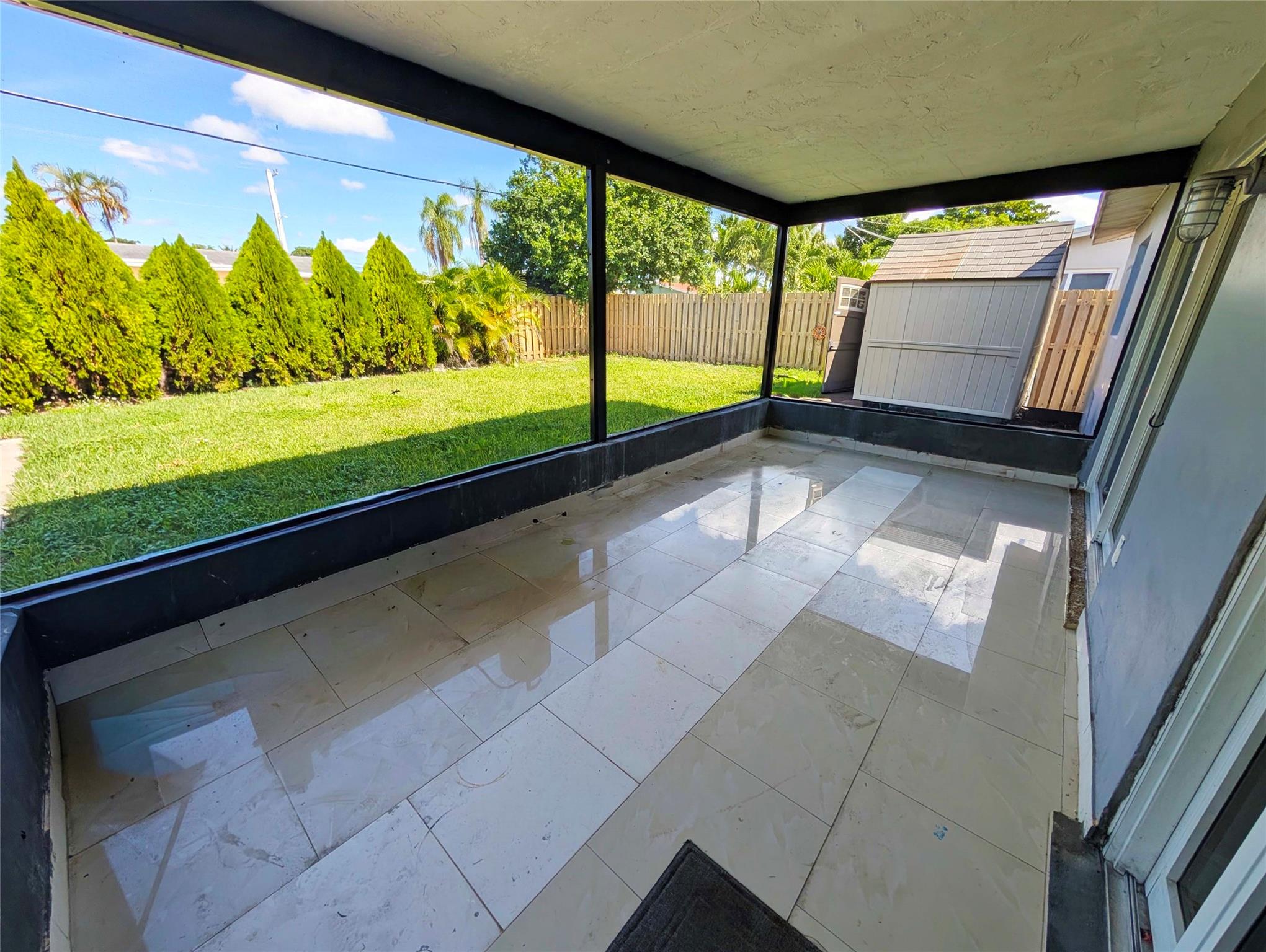 Sunrise Golf Village Sec - Residential