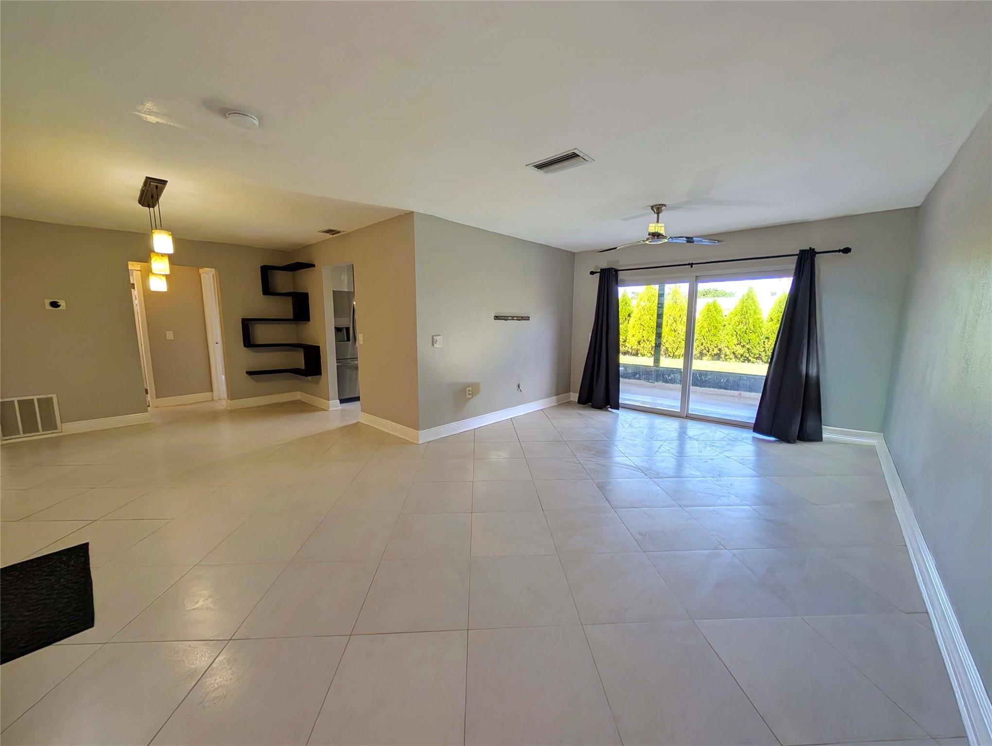 Sunrise Golf Village Sec - Residential