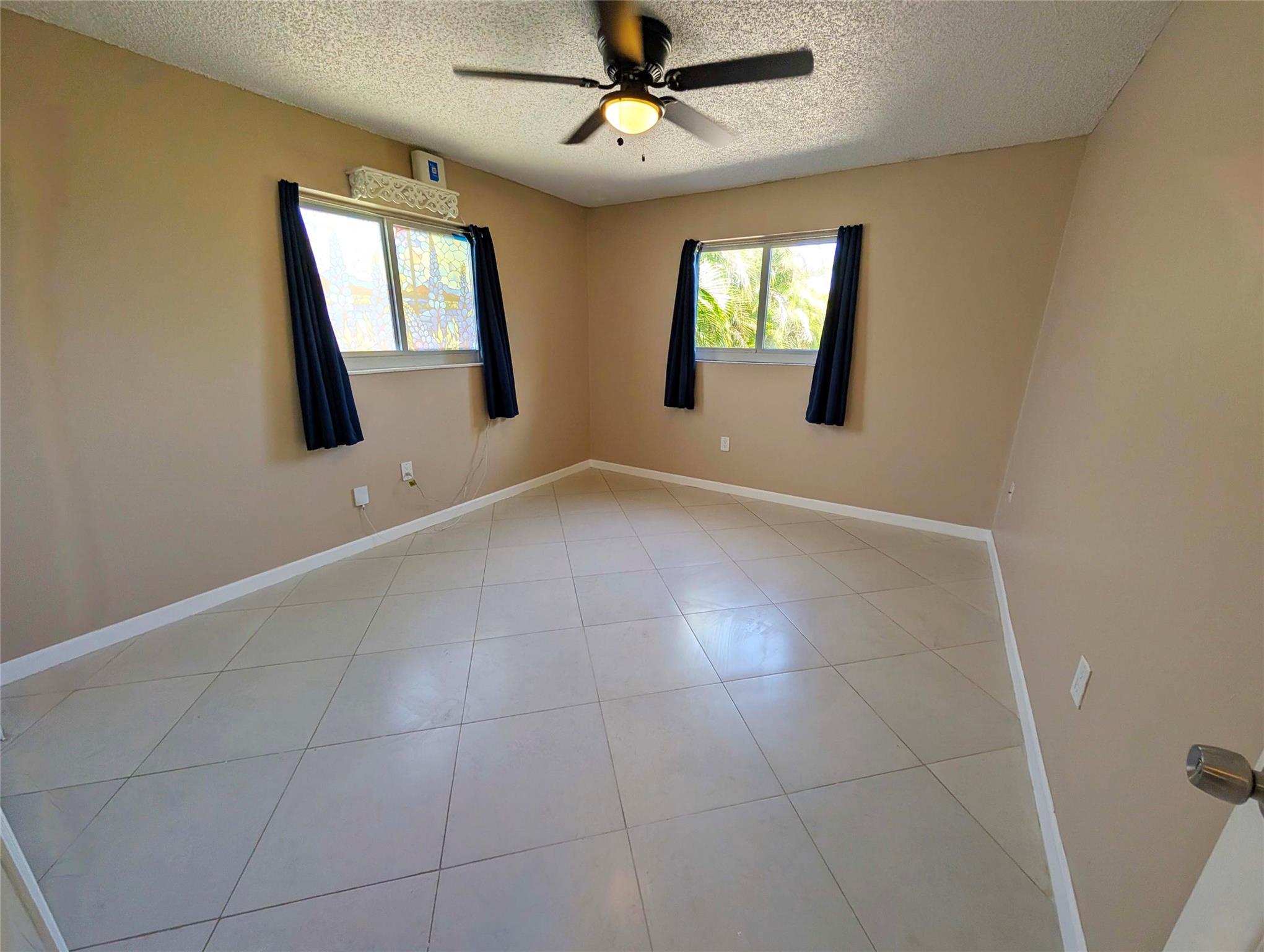 Sunrise Golf Village Sec - Residential