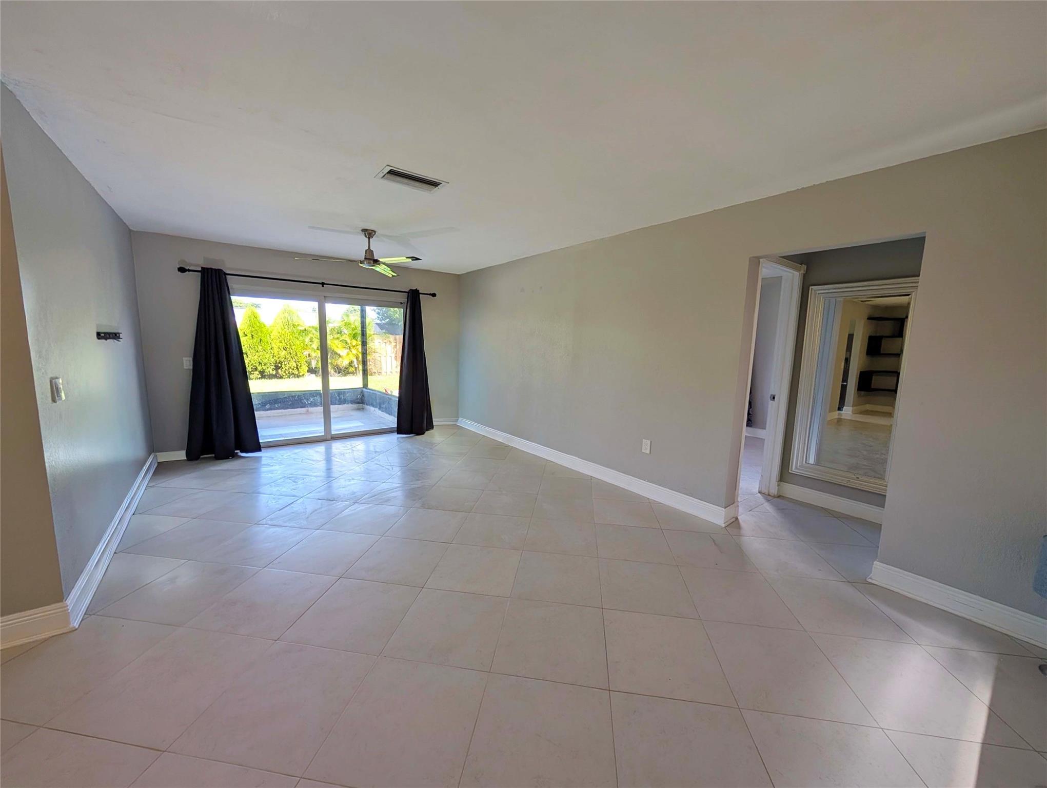 Sunrise Golf Village Sec - Residential