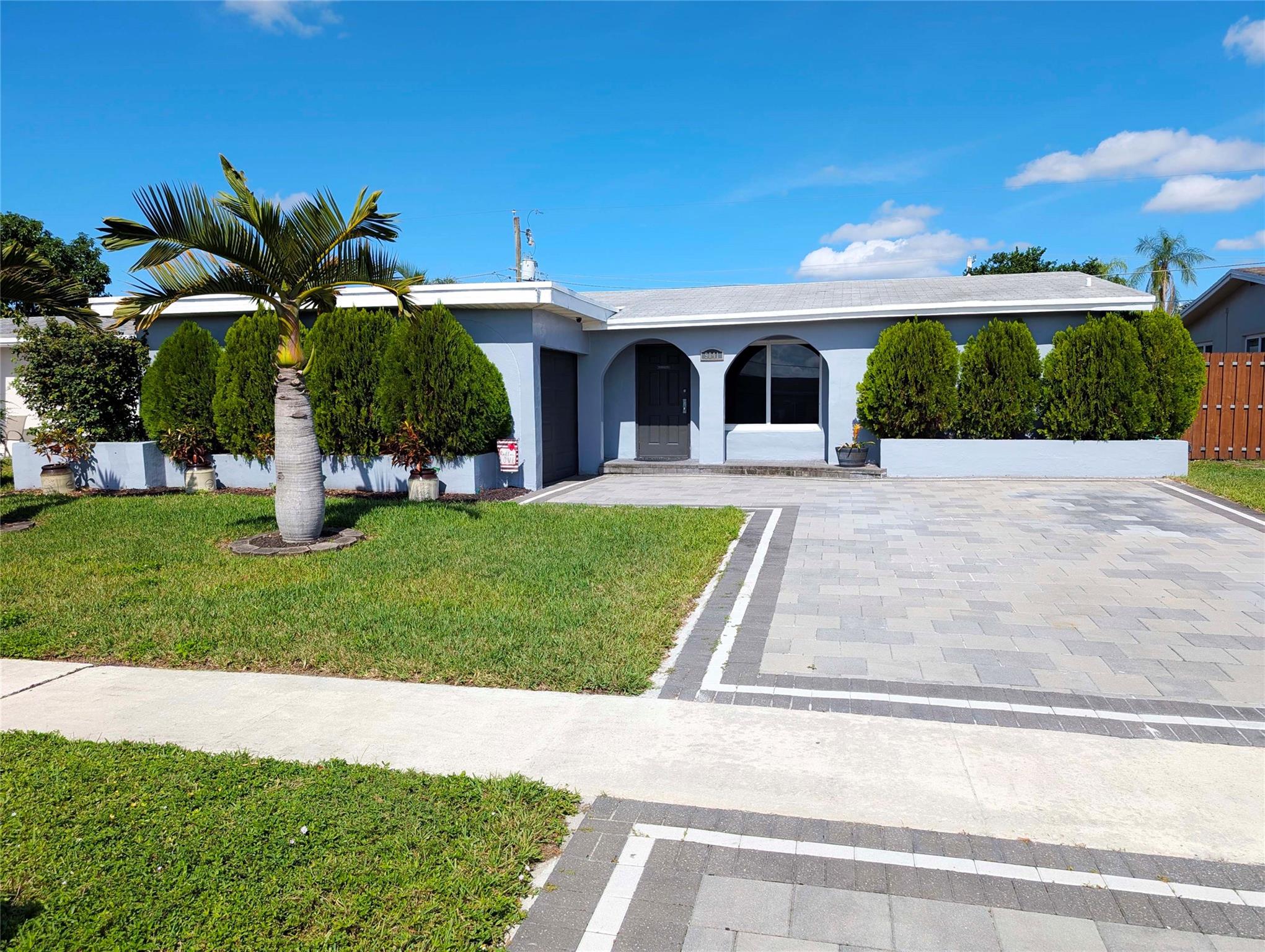 Sunrise Golf Village Sec - Residential