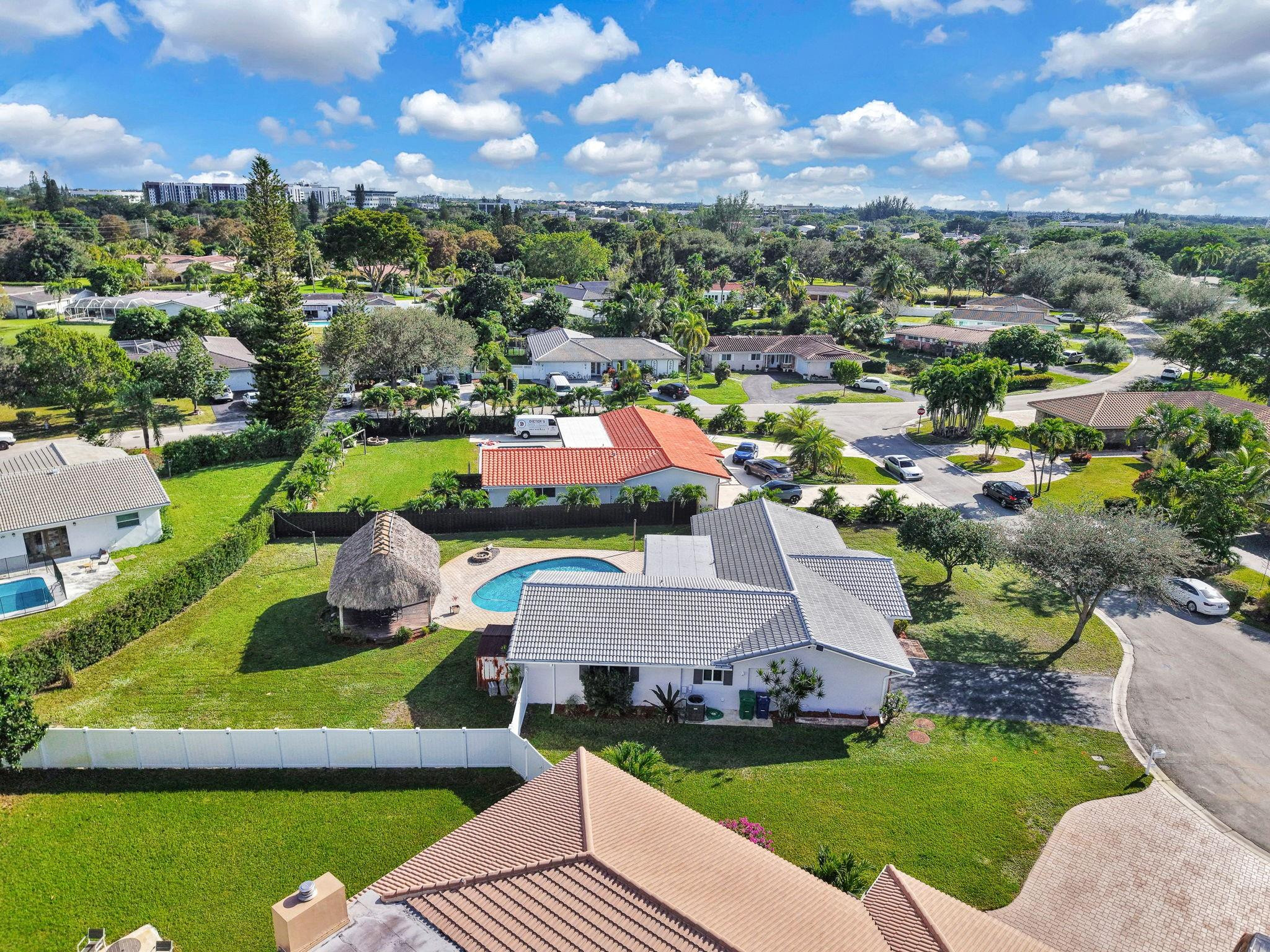 Coral Spgs Lakes 68-12 B - Residential