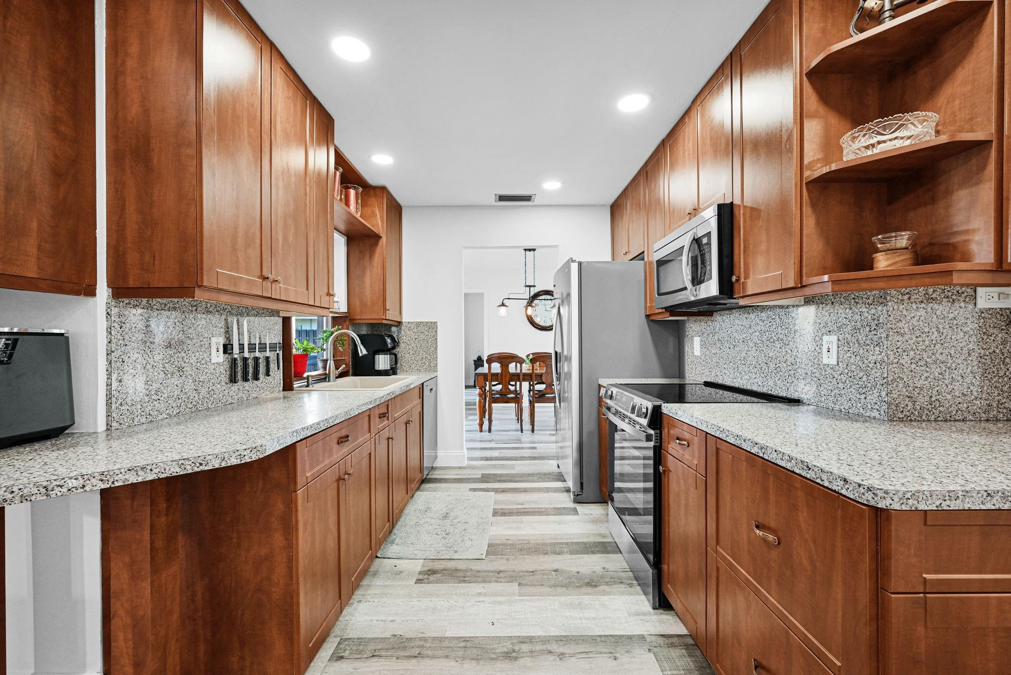 Coral Spgs Lakes 68-12 B - Residential