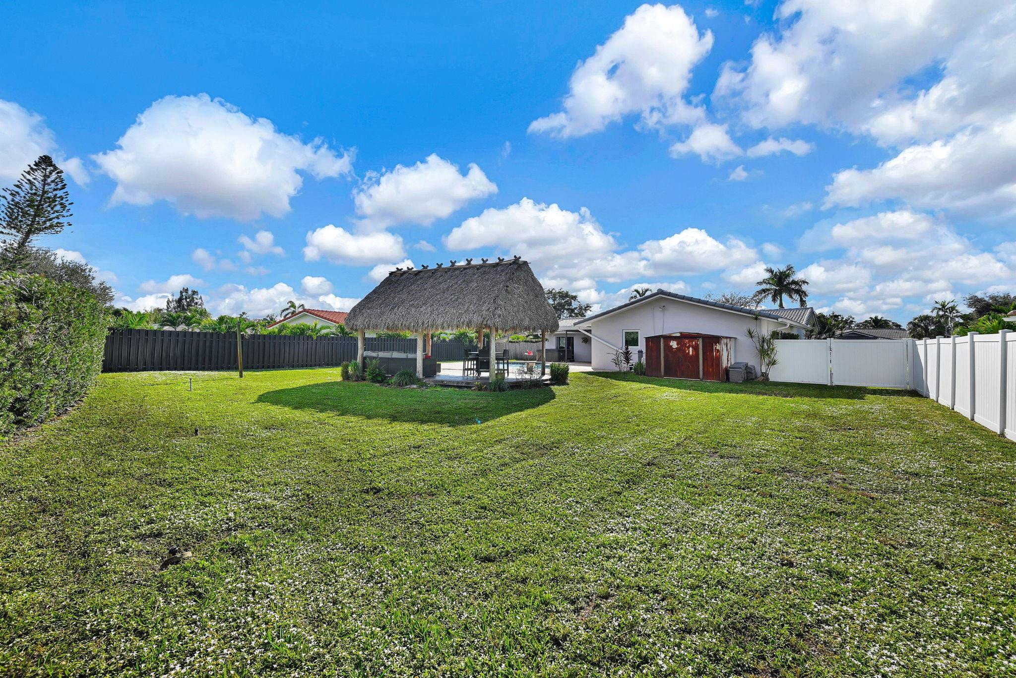 Coral Spgs Lakes 68-12 B - Residential