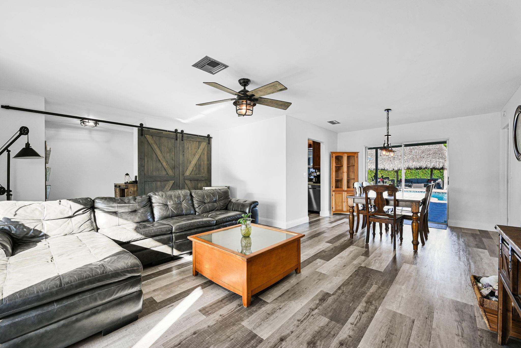 Coral Spgs Lakes 68-12 B - Residential