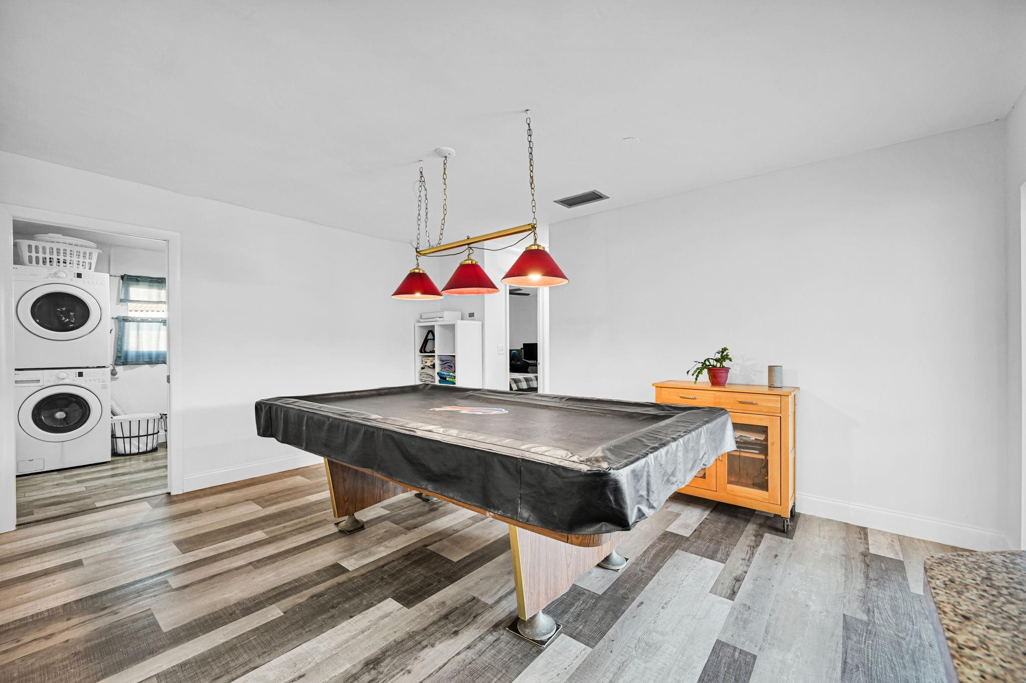 Coral Spgs Lakes 68-12 B - Residential