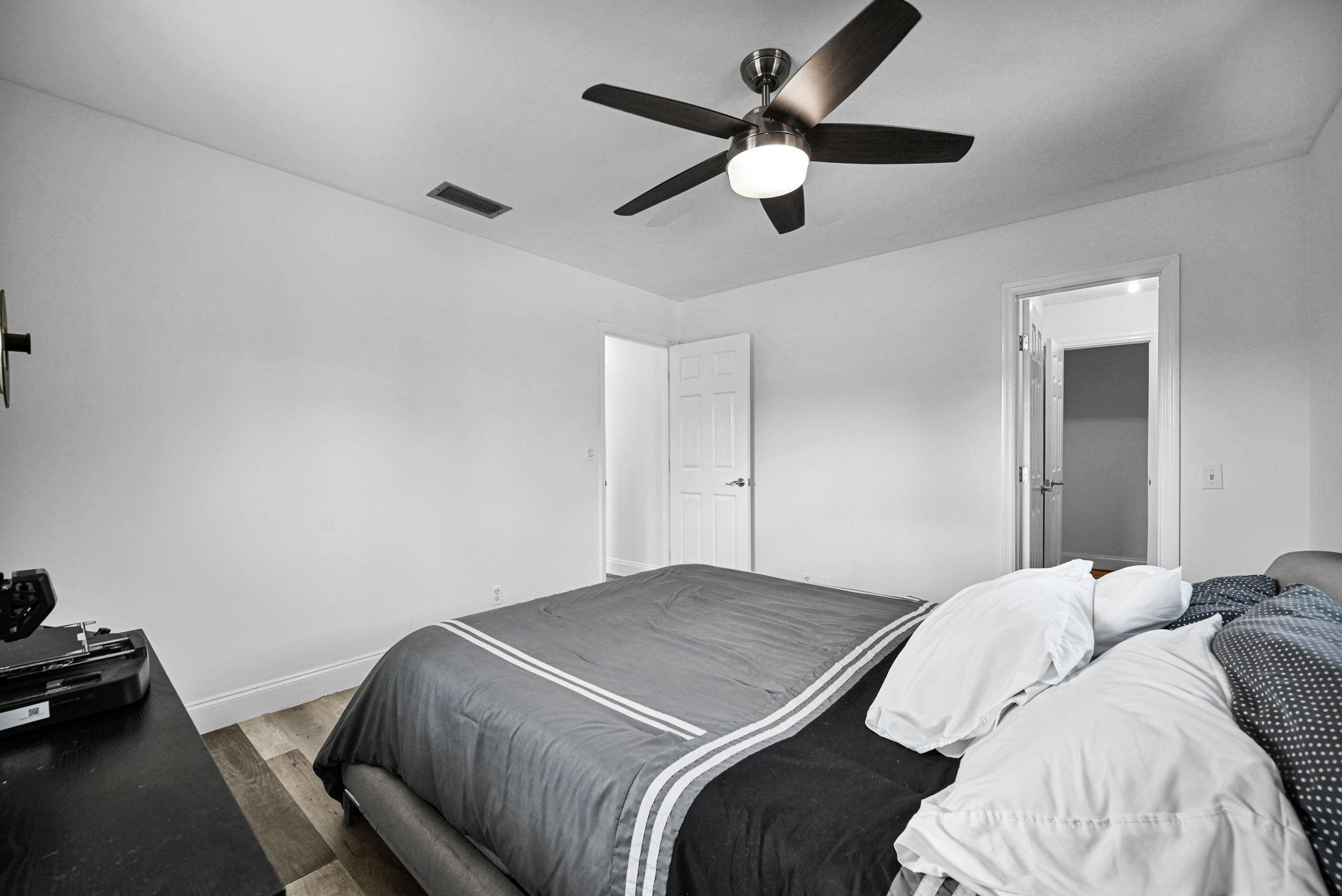 Coral Spgs Lakes 68-12 B - Residential