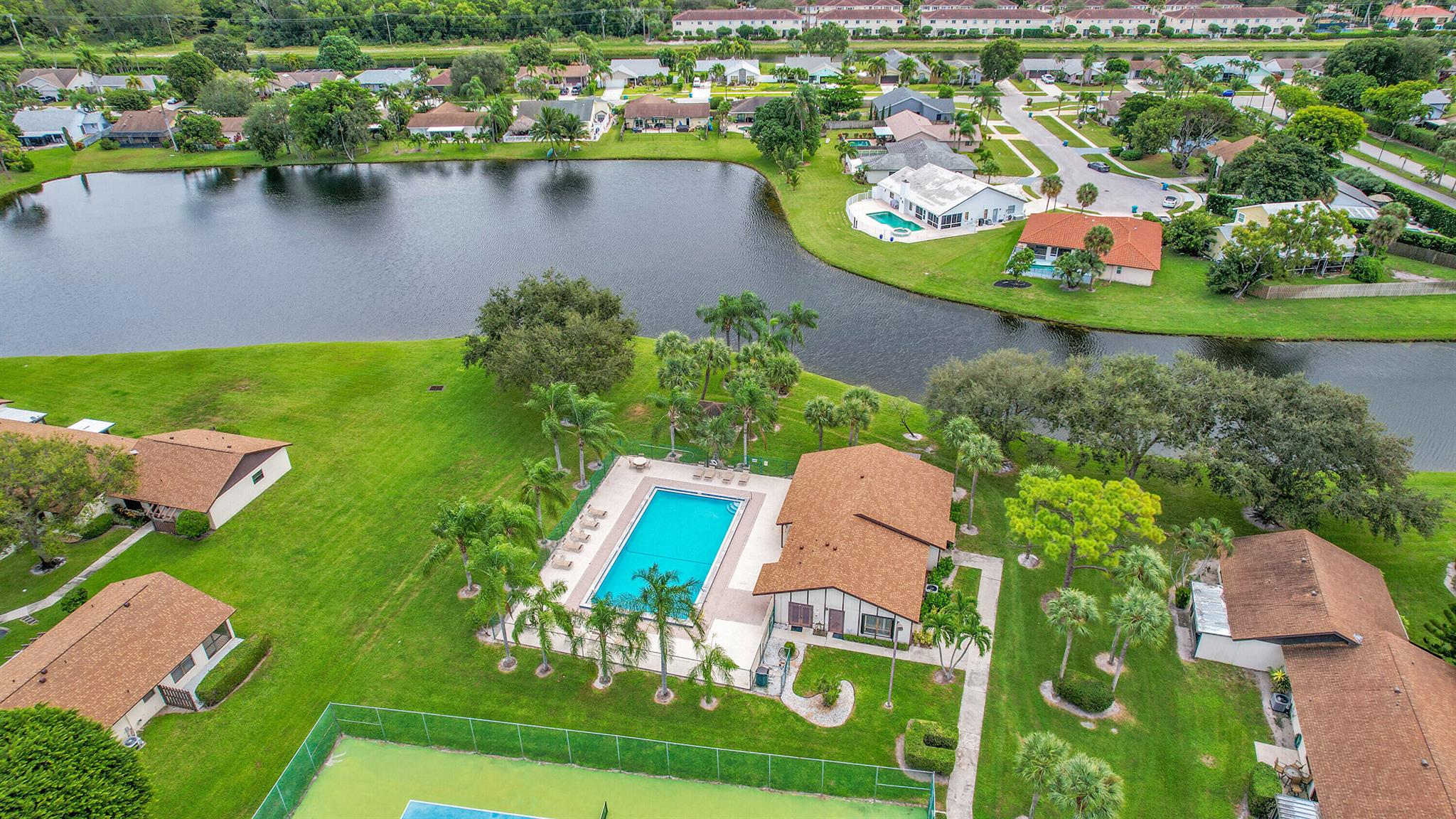 TRADEWINDS AT DOS LAGOS C - Residential