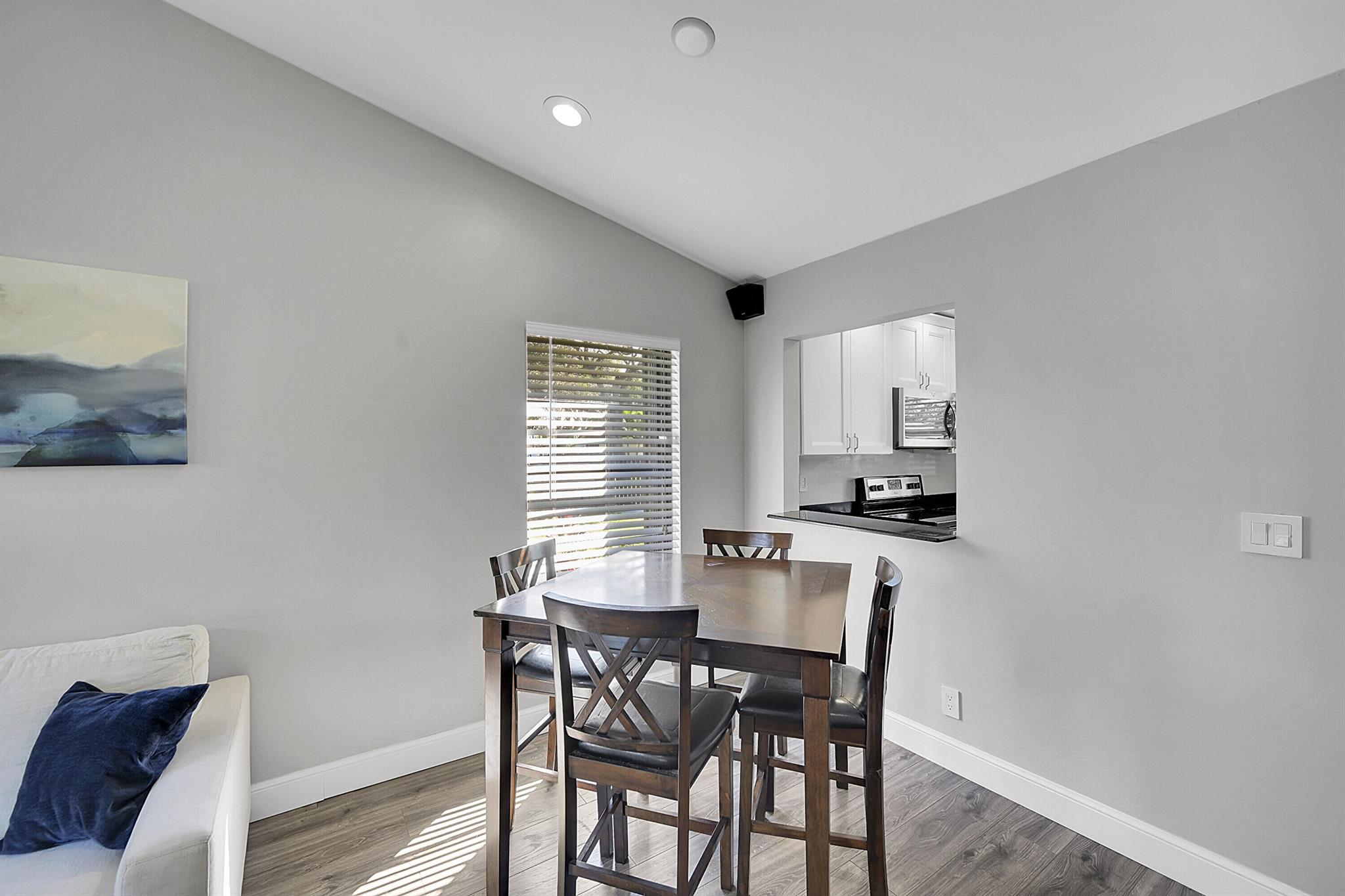 TRADEWINDS AT DOS LAGOS C - Residential