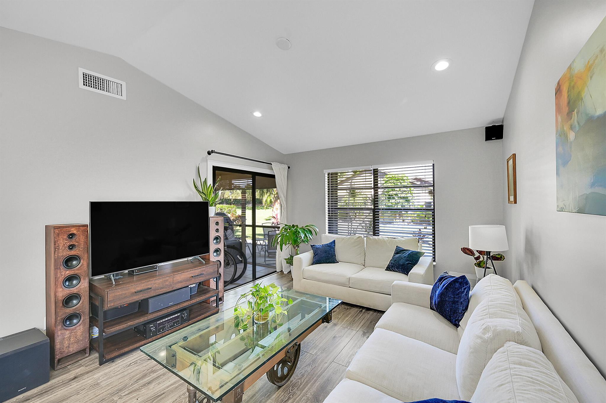 TRADEWINDS AT DOS LAGOS C - Residential