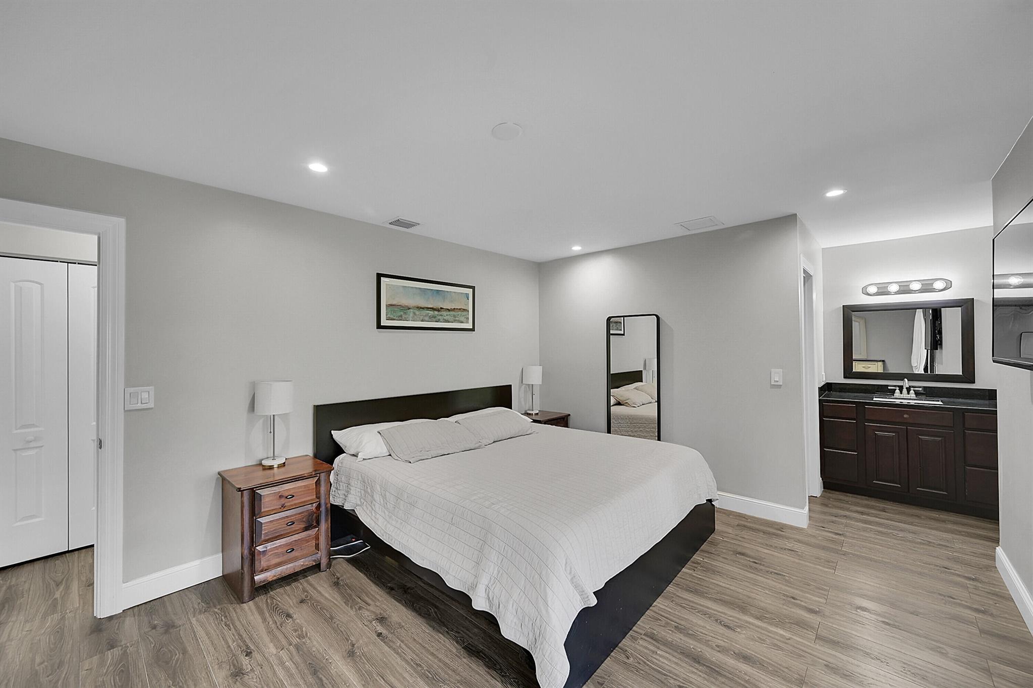 TRADEWINDS AT DOS LAGOS C - Residential