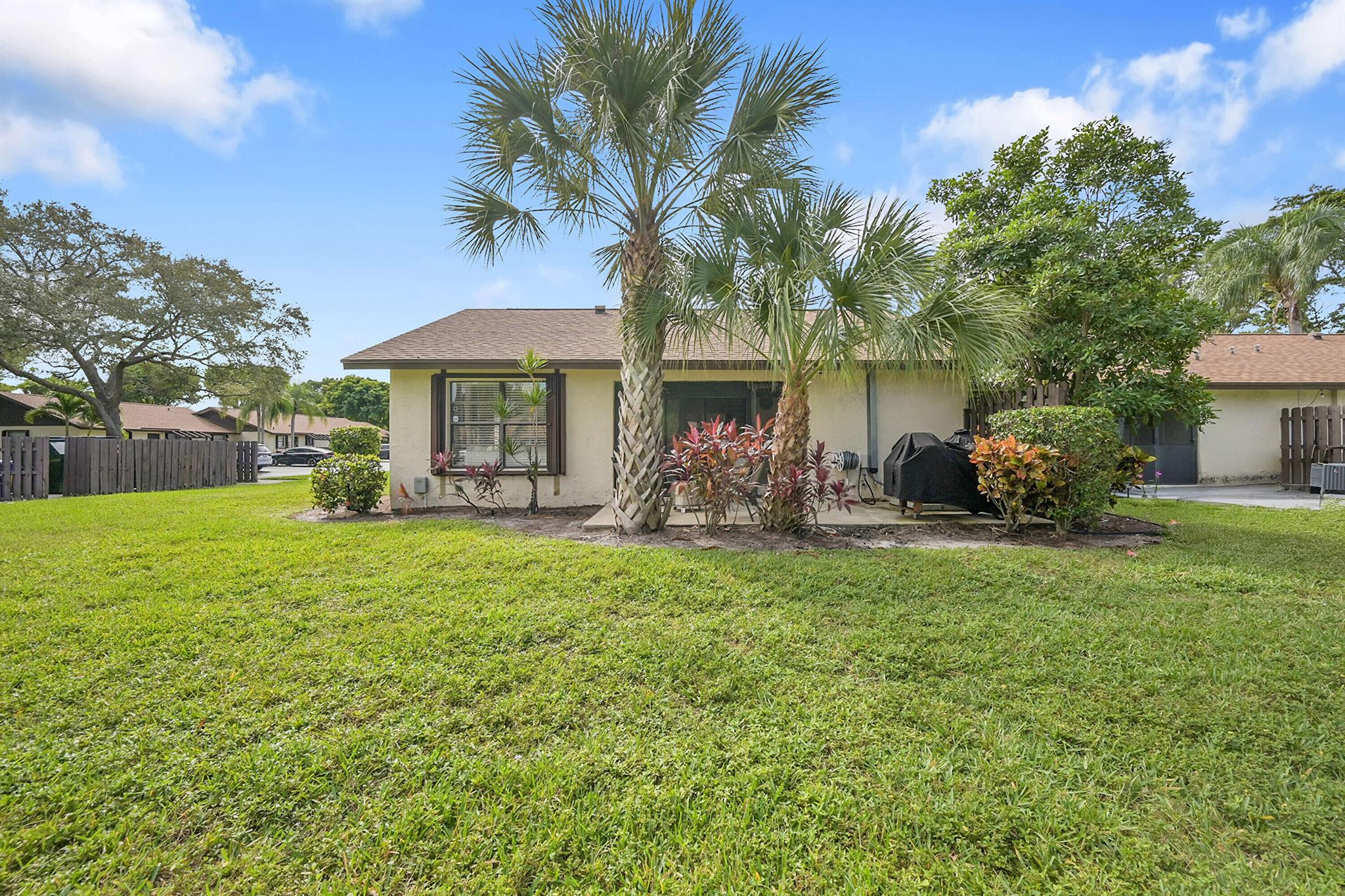 TRADEWINDS AT DOS LAGOS C - Residential