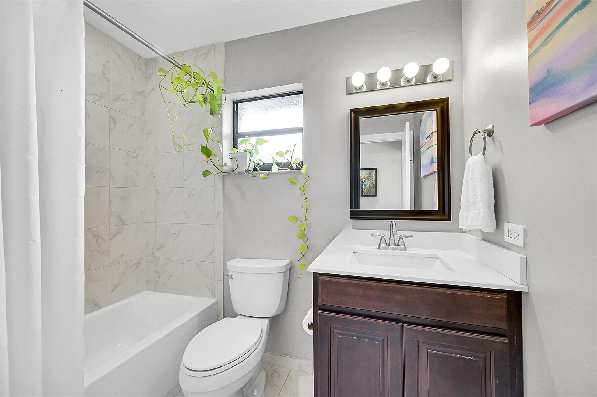 TRADEWINDS AT DOS LAGOS C - Residential