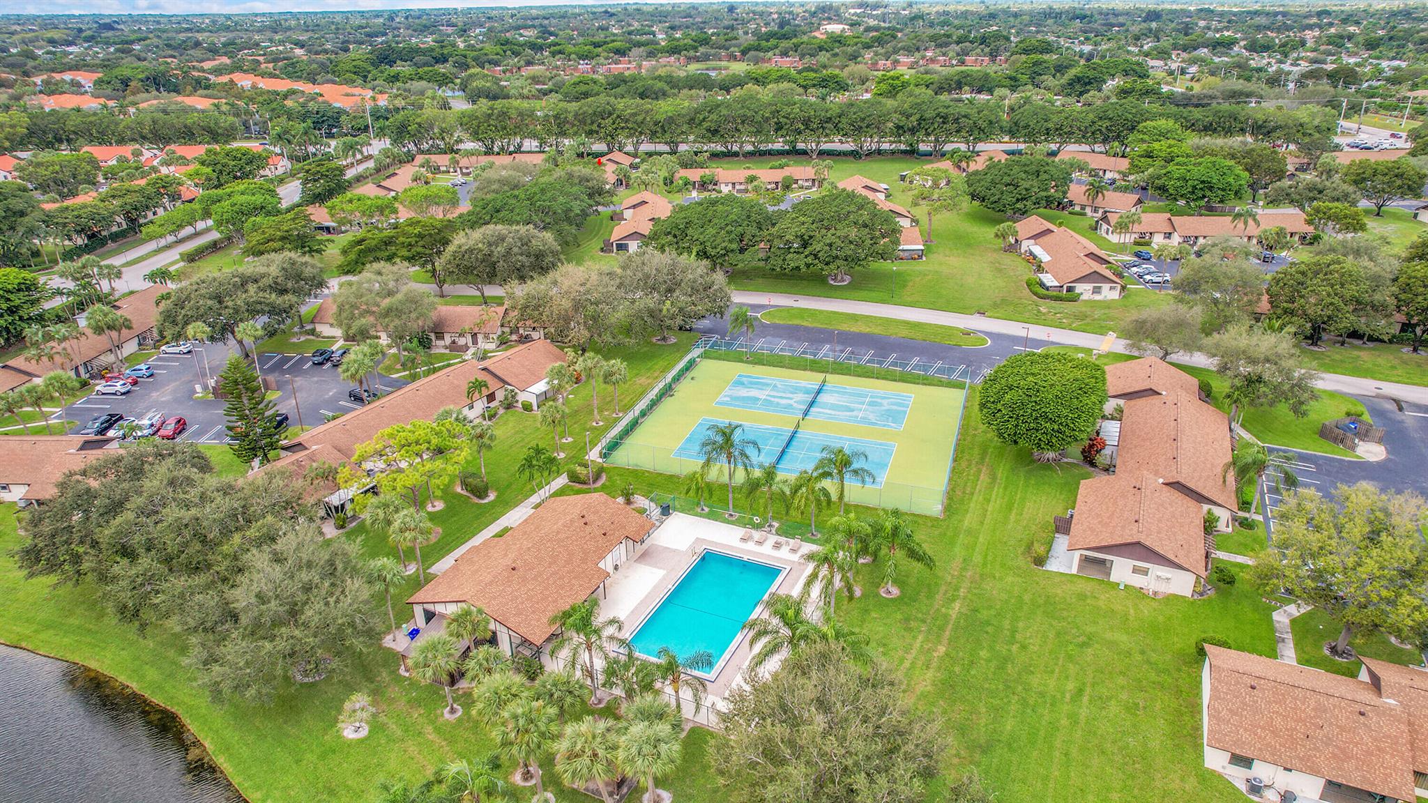 TRADEWINDS AT DOS LAGOS C - Residential