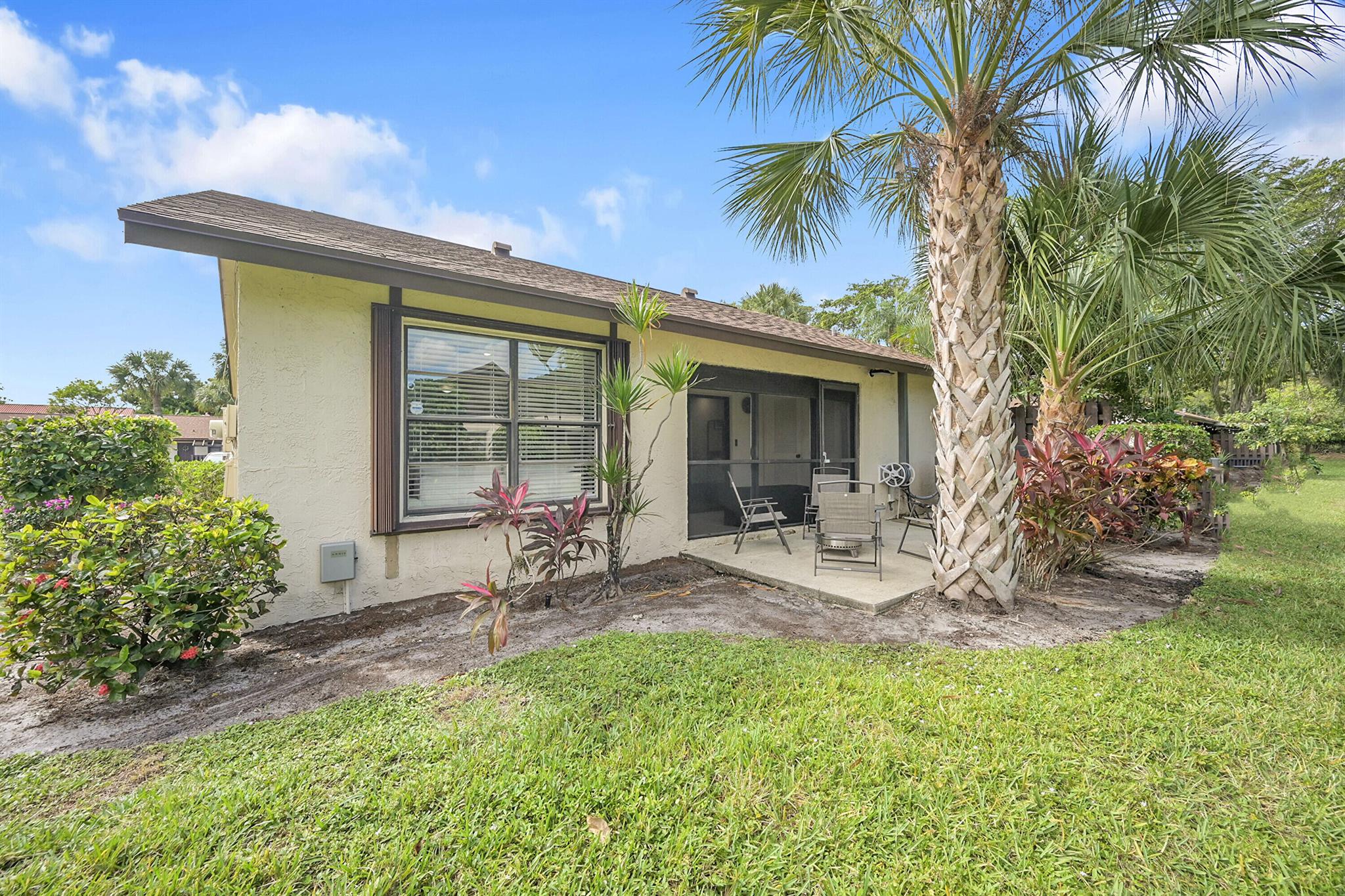 TRADEWINDS AT DOS LAGOS C - Residential