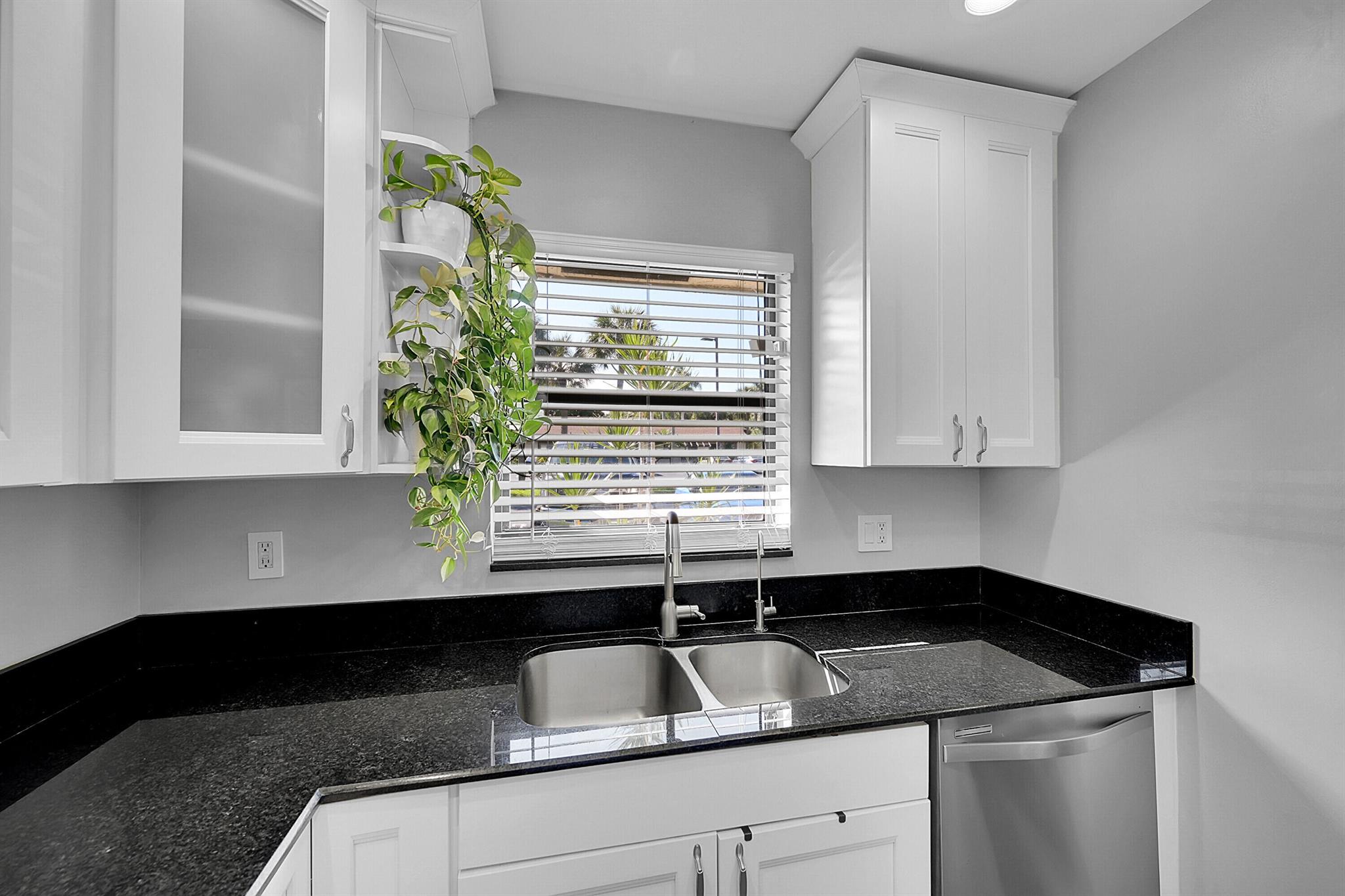 TRADEWINDS AT DOS LAGOS C - Residential